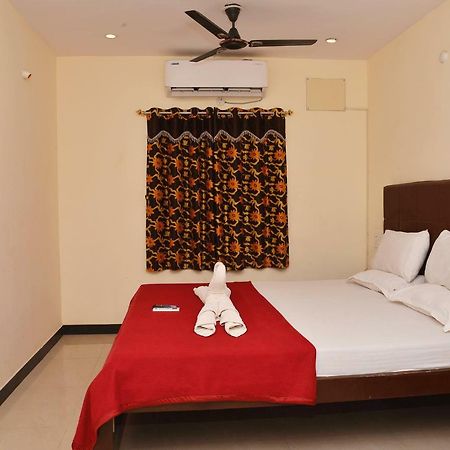 Hôtel Krish Residency à Madurai Extérieur photo