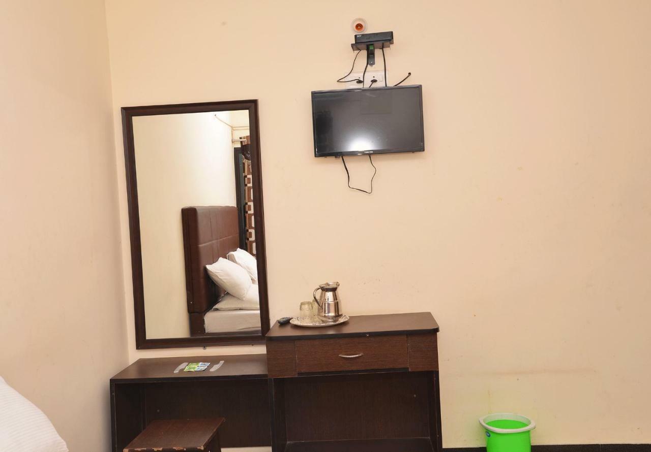 Hôtel Krish Residency à Madurai Extérieur photo
